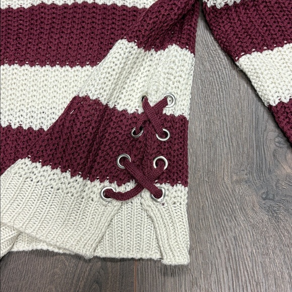 Burgundy and Beige striped Knit Sweater S - perfect condition!! - Picture 8 of 9